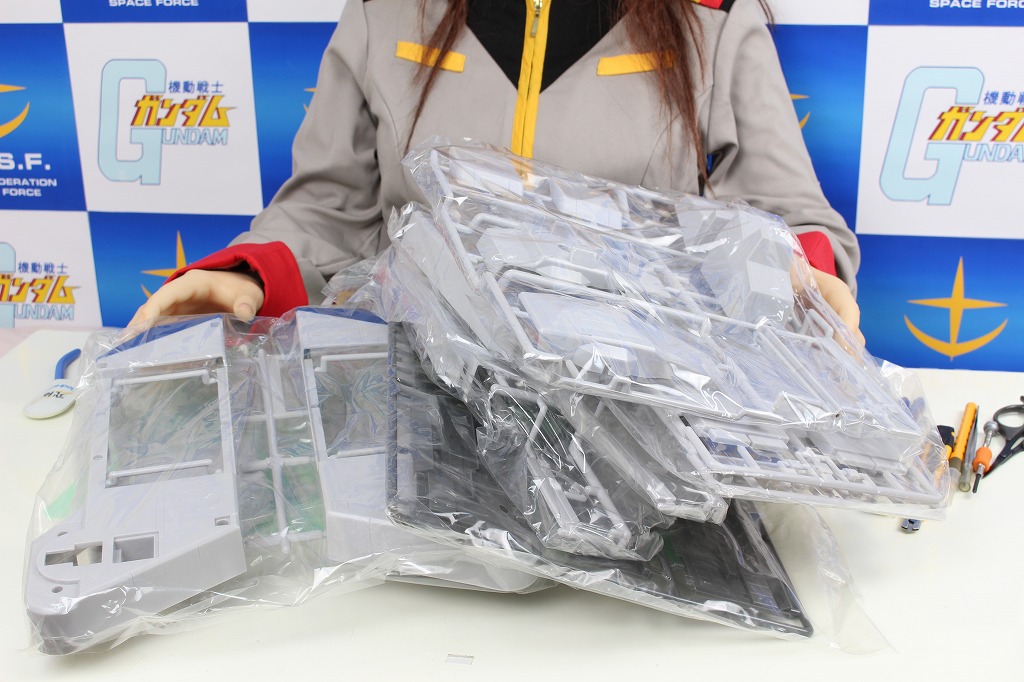 売れ済店舗 ガンダムコレクション1/400 ホワイトベース プラスチック